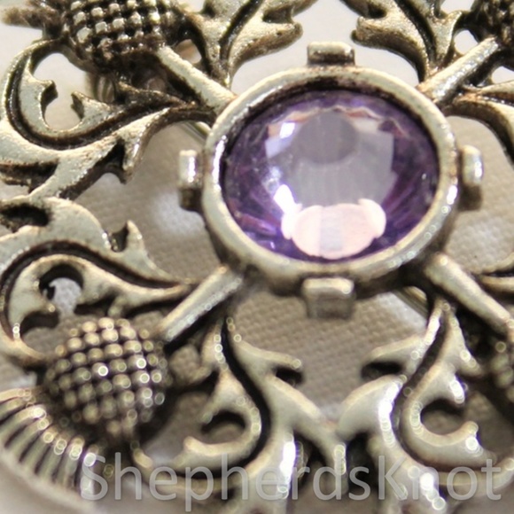 New Scottish Thistle Brooch Pin Celtic Outlander - Picture 2 of 6